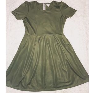 LuLaRoe Amelia  green dress with pockets